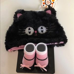 Hat & Booties Set